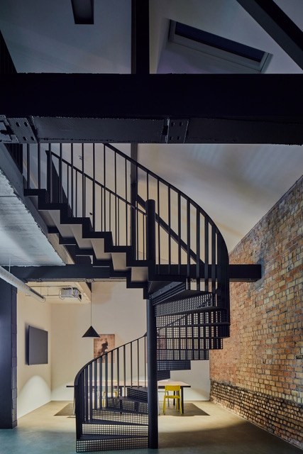 Tech Loft vidaus laiptai